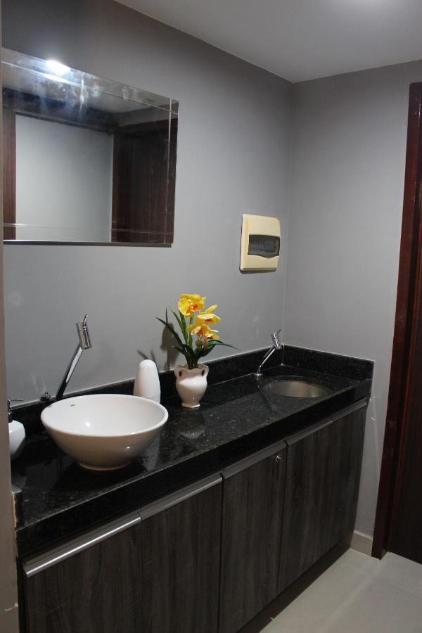 Lindo Apartamento Com Piscina - Beira Mar Apartment เฮซิเฟ ภายนอก รูปภาพ